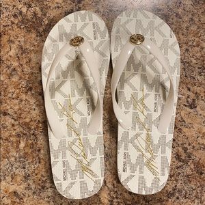 Michael Kors white flip flops BRAND NEW